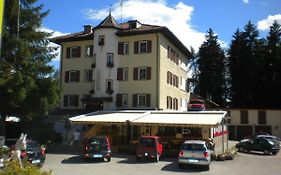 Hotel Roen Ruffre-Mendola